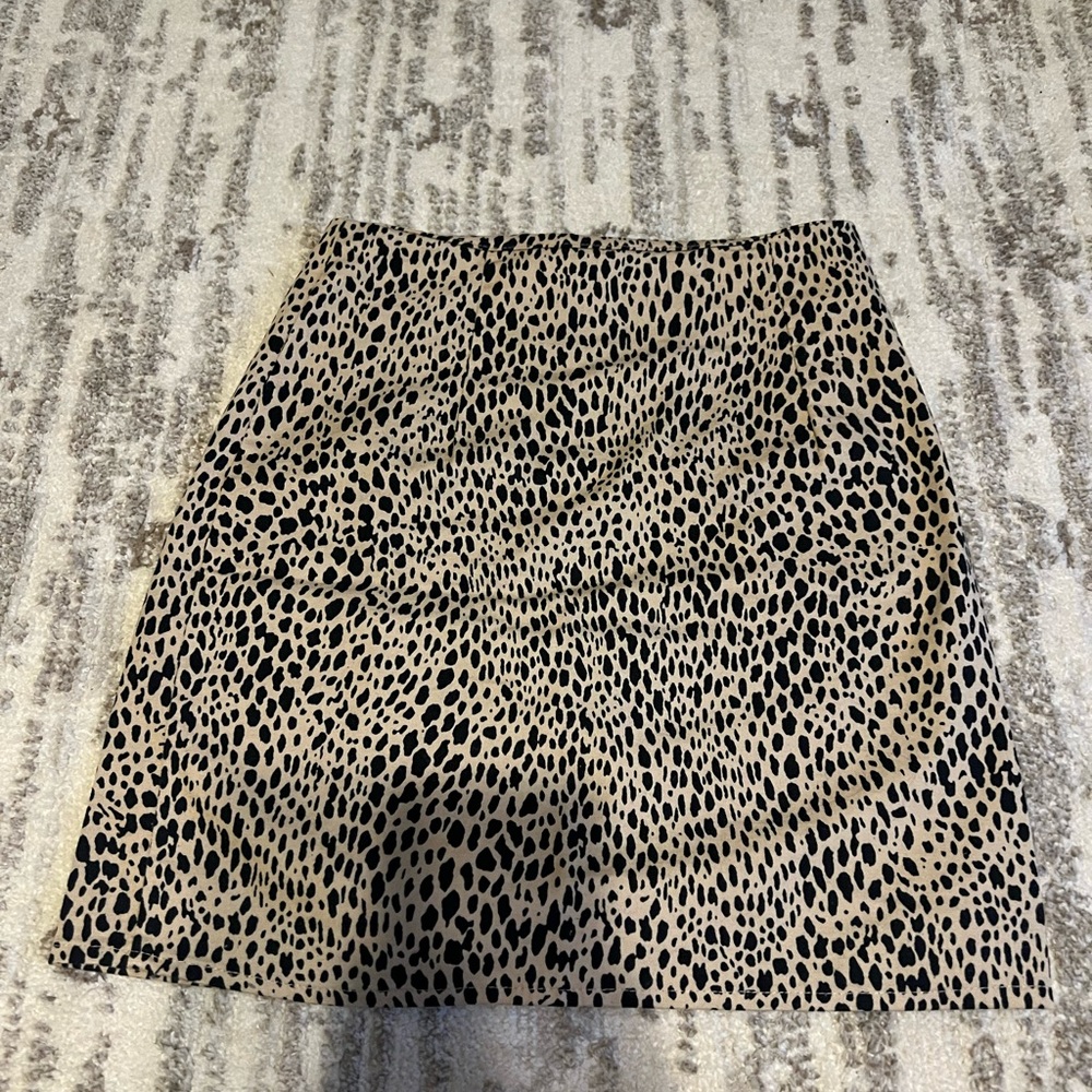 Brandy Melville skirt